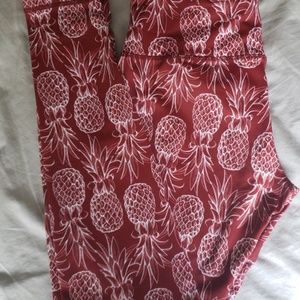 Love fitness pineapple leggings
